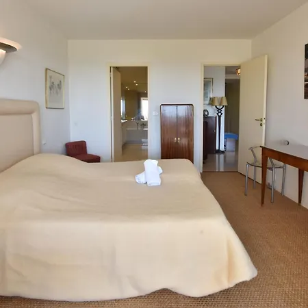 Apartment Close To Downtown Swimming Pool And Sea View *