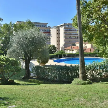 Close To Downtown Swimming Pool And Sea View Apartment *